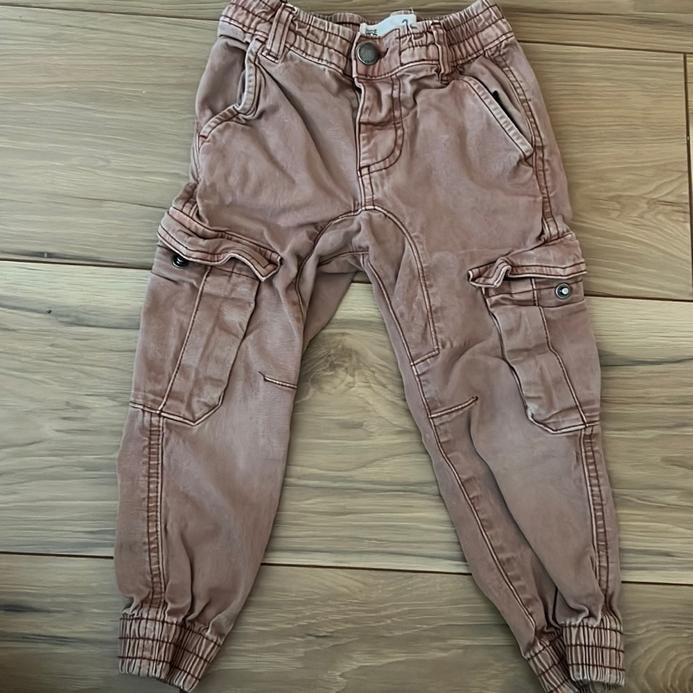 Cotton on cargo pants